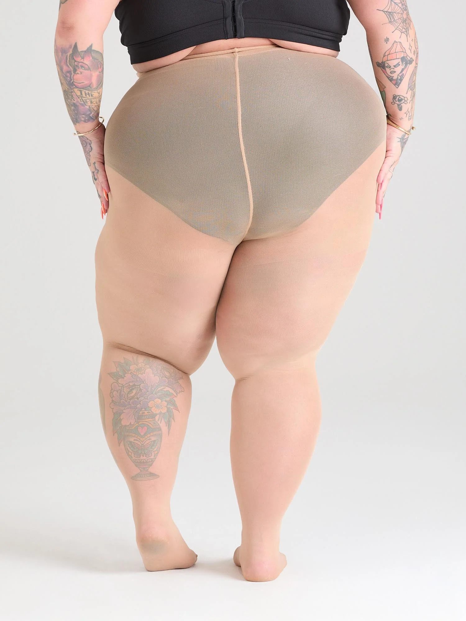 Sheer 30 Denier Halo Pantyhose - Brilliant - Image 12
