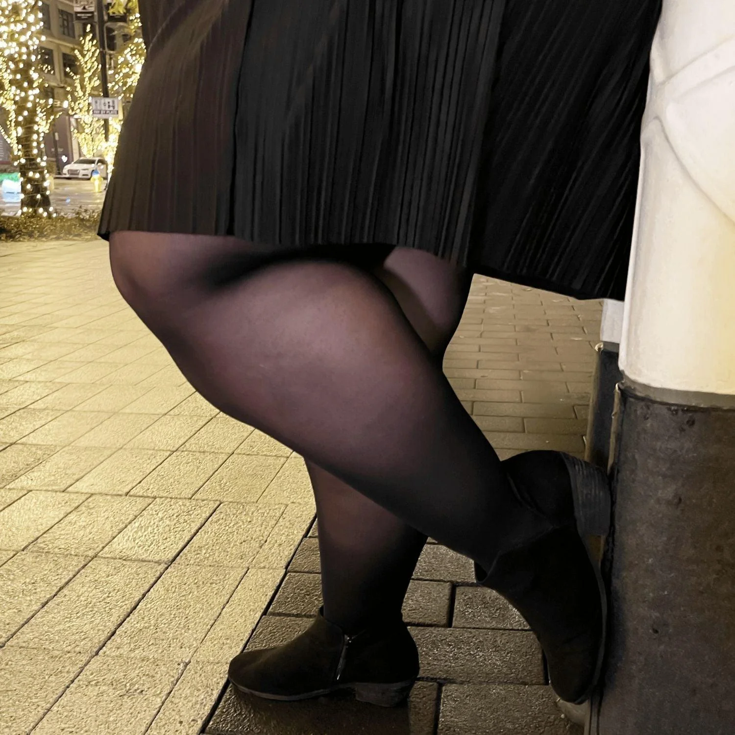 Sheer 30 Den Pantyhose - Liquorice - Image 9