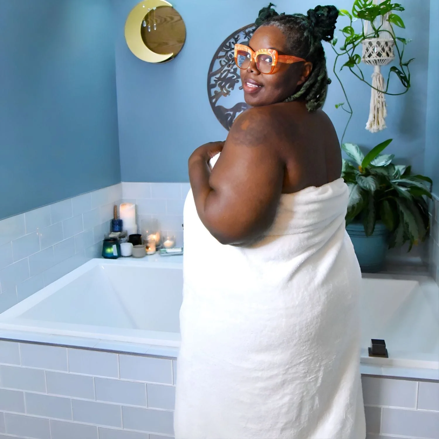 Big Softee Towel - White - Image 4
