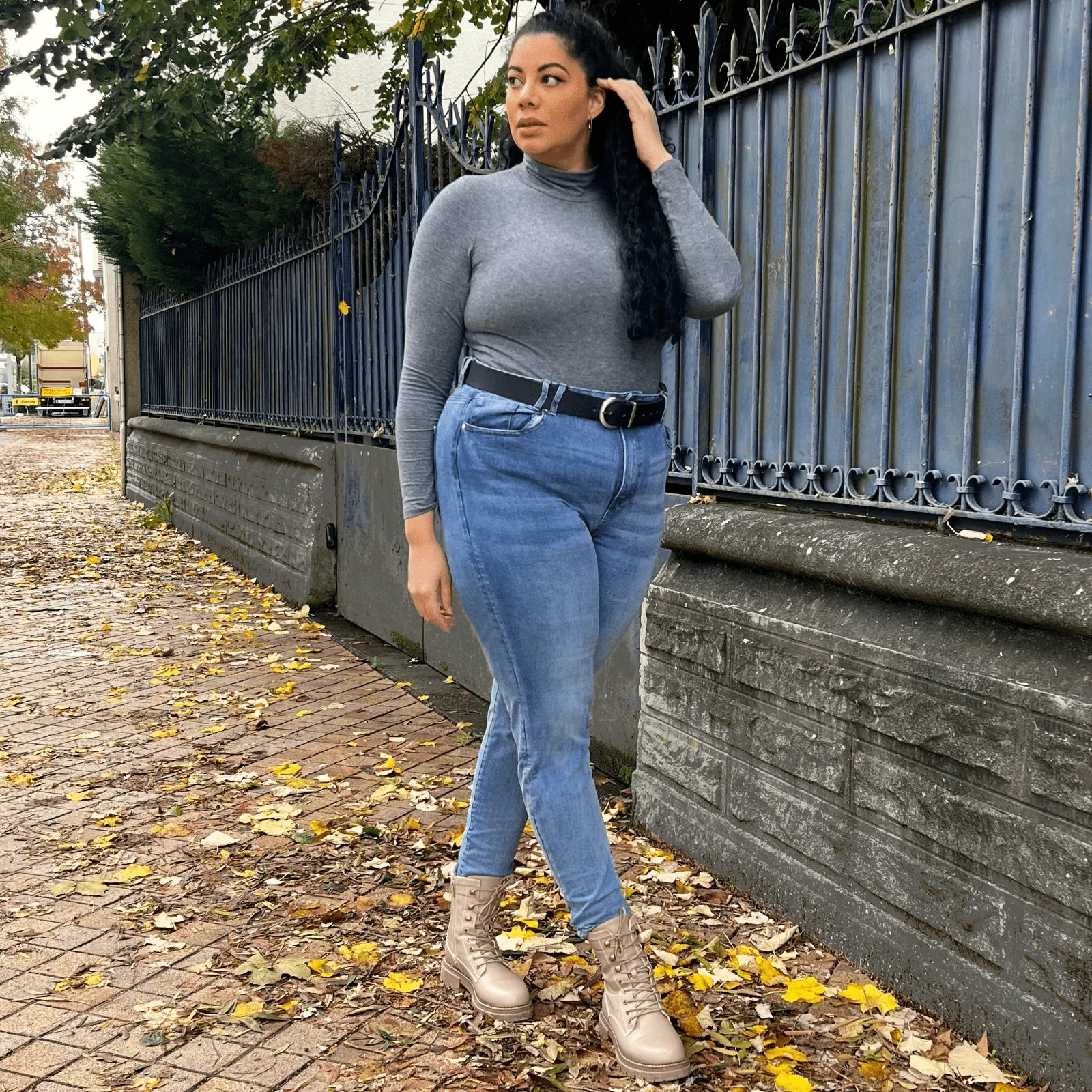 Vegan Leather Waist Belt - Silver - Image 8