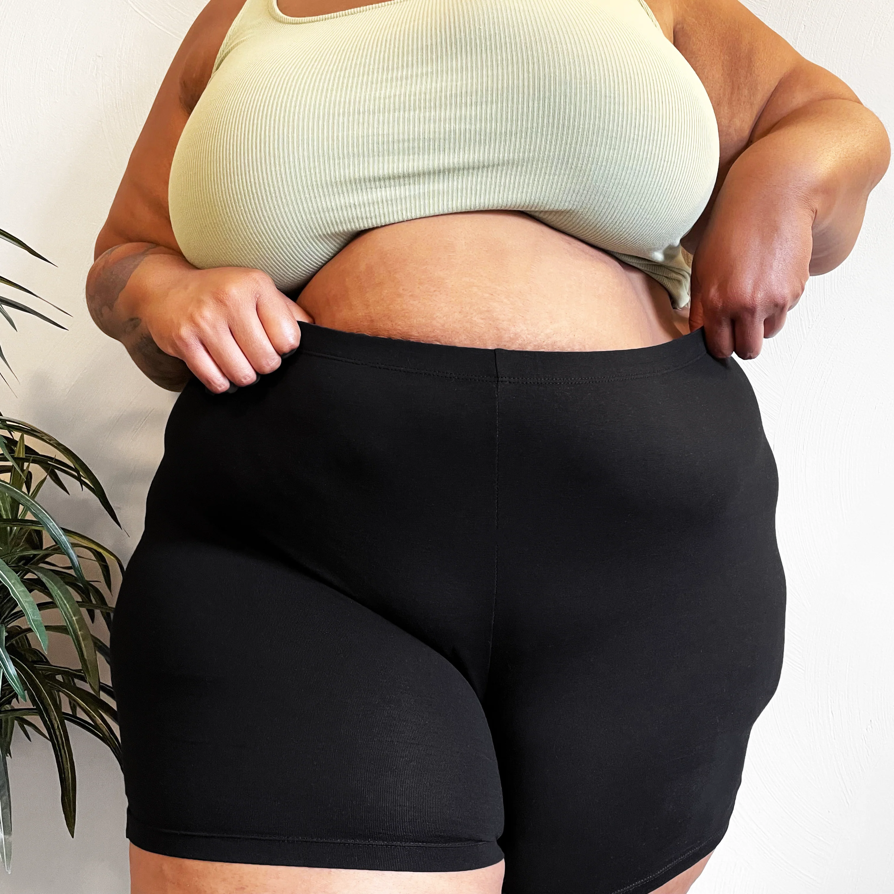 Organic Cotton Femme Boxer Shorts - Black - Image 10