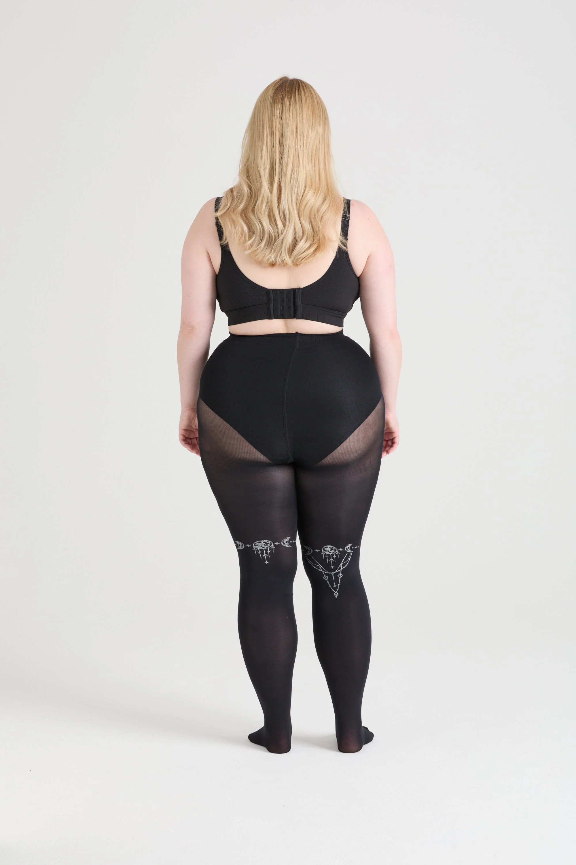 Coven - Image 10