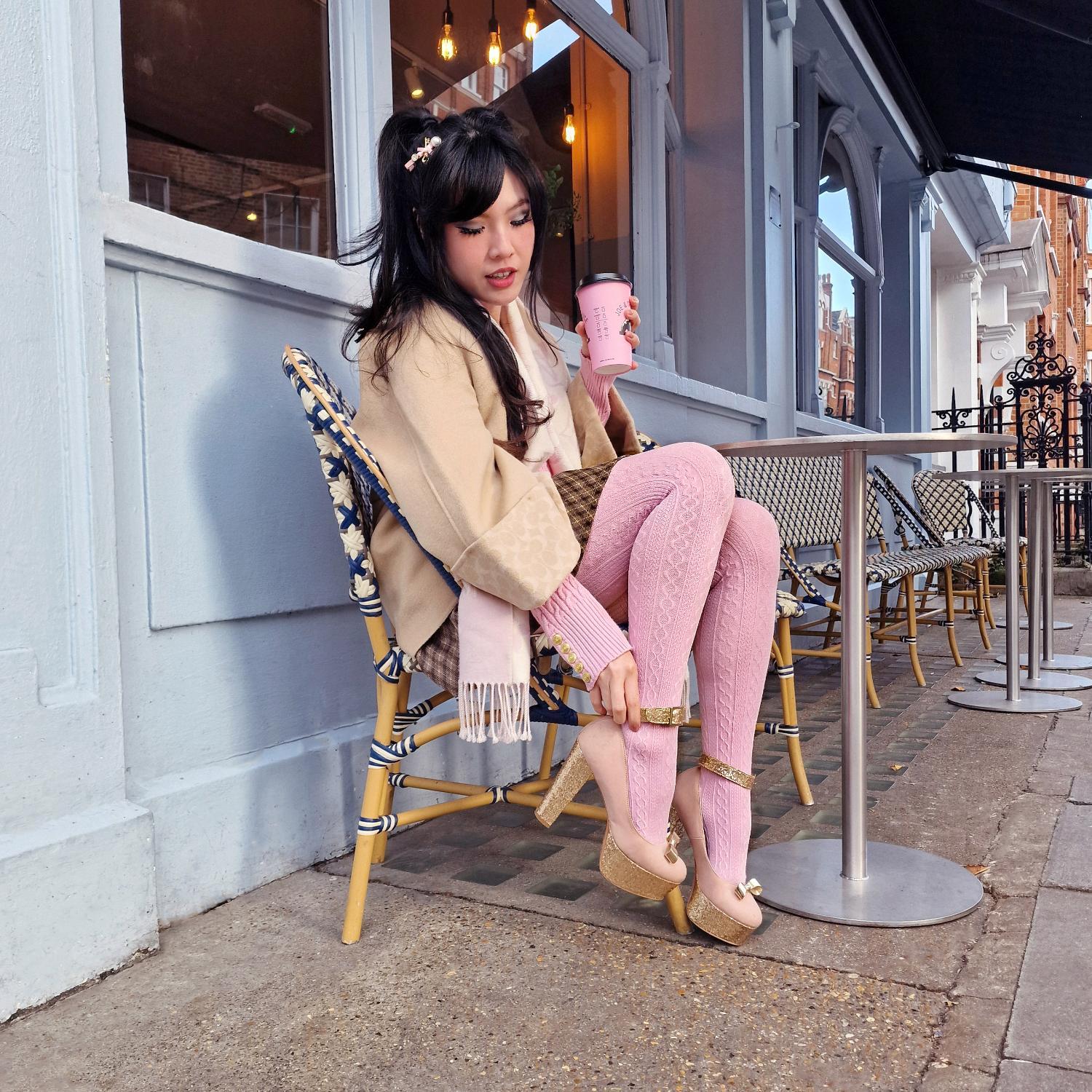 Grannies Cable Knit Wool Tights - Piglet (V2) - Image 3