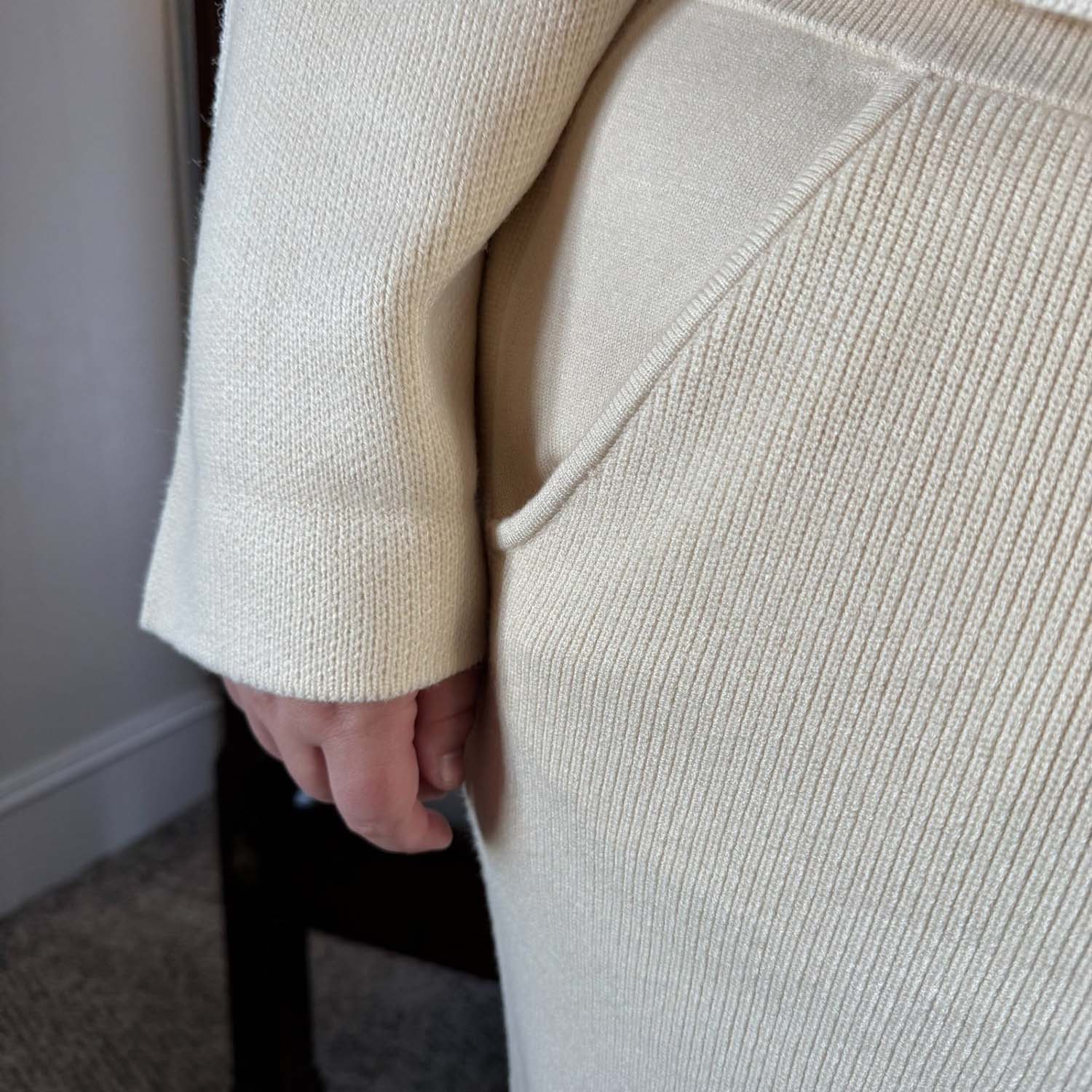 Knit Cropped Jumper - Oatmeal - Image 17