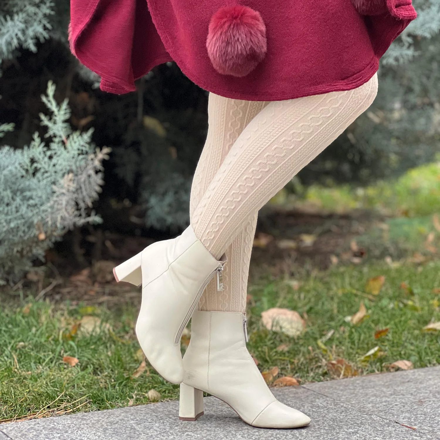 Grannies Cable Knit Wool Tights V2 - Oatmeal - Image 3