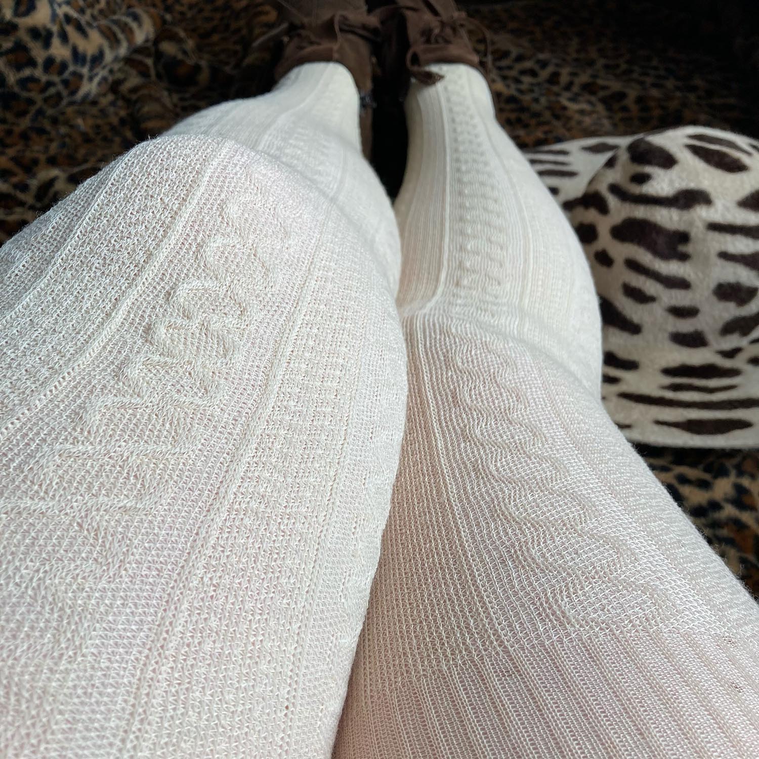 Grannies Cable Knit Wool Tights V2 - Oatmeal - Image 6