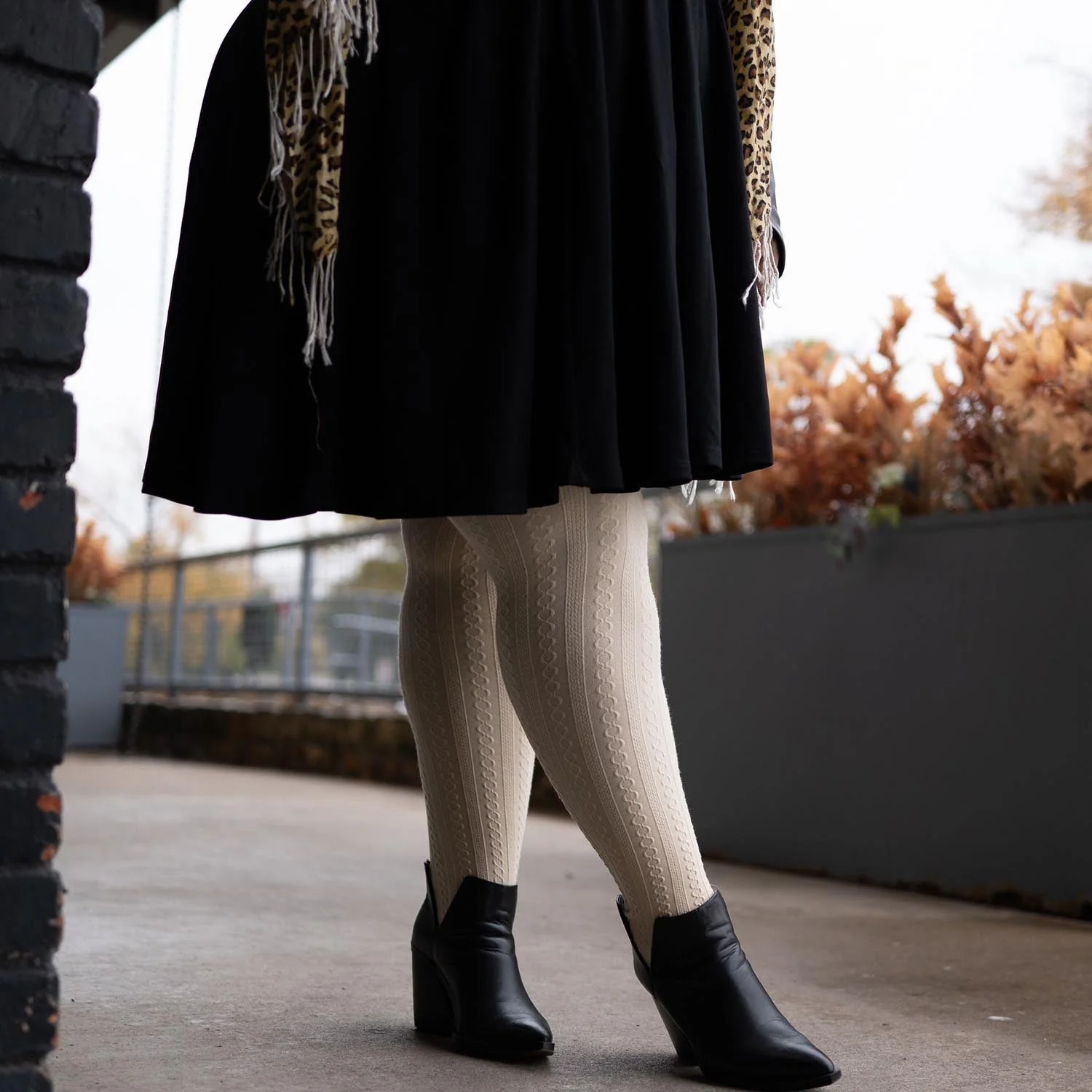 Grannies Cable Knit Wool Tights V2 - Oatmeal - Image 9