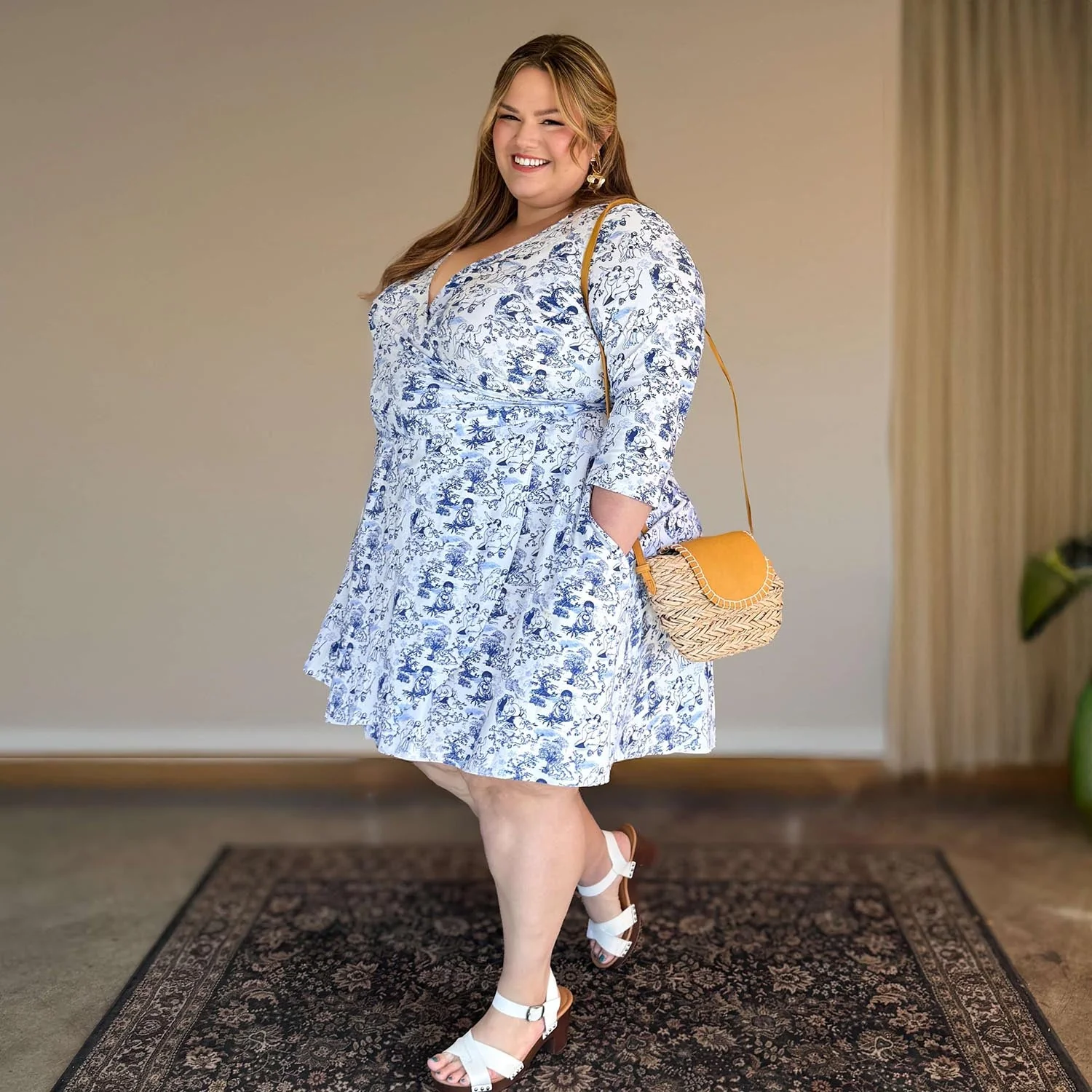 Mini Wrap Dress - Passion au Jardin - L'Amour Bleu - Image 11