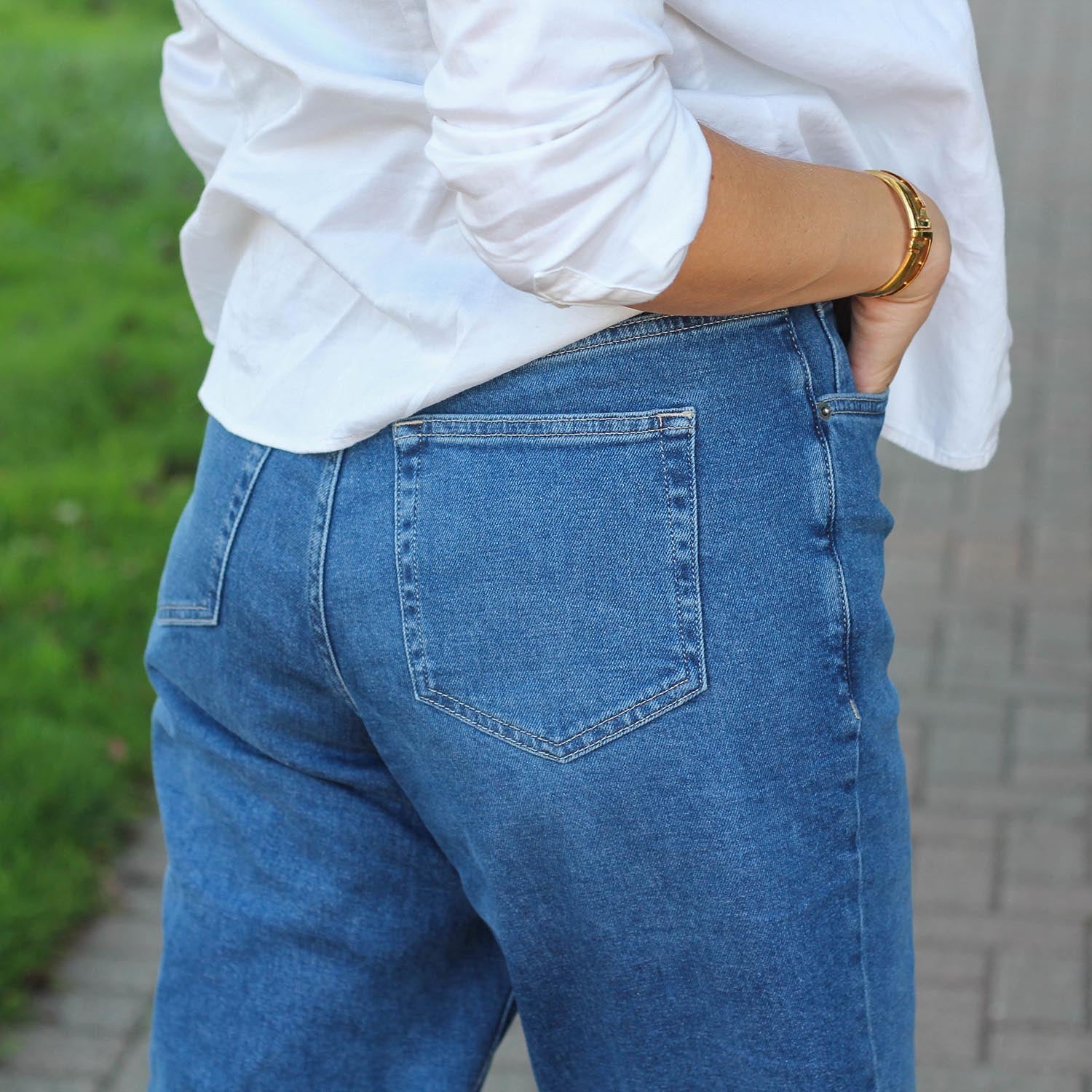 Organic Mom Jeans - Atlantic - Image 7