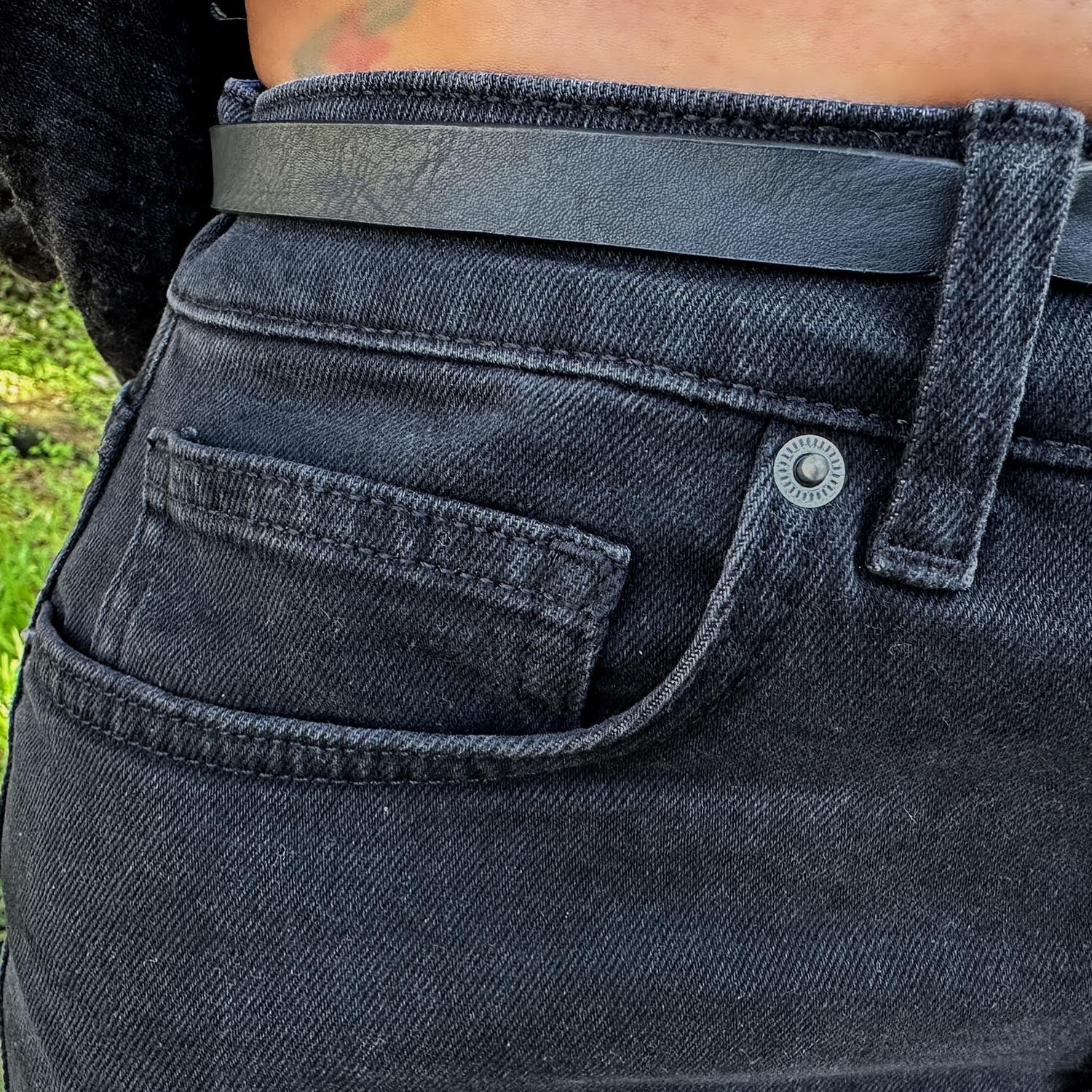 Organic Mom Jeans - Black Sea - Image 6