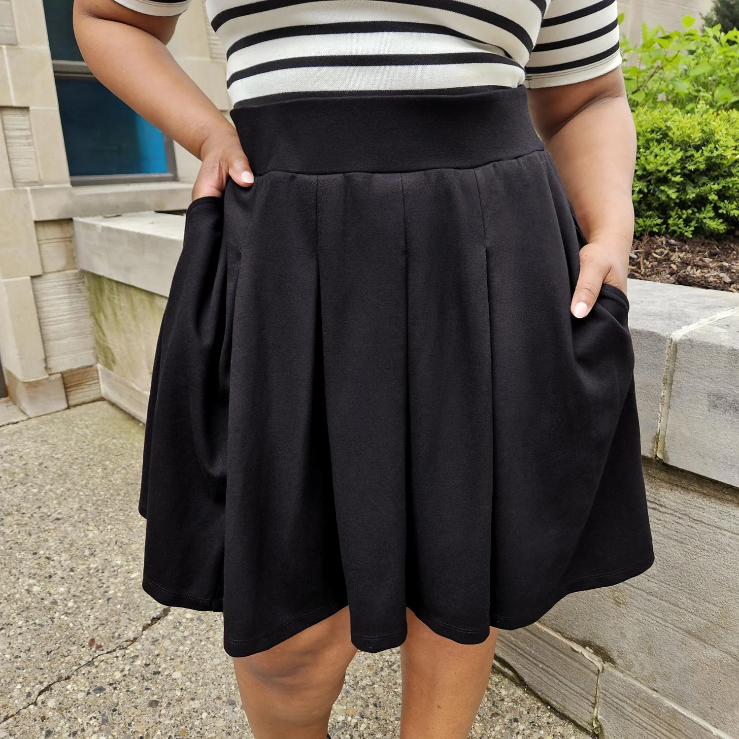 Petal Pleated Skirt - Black - Image 6