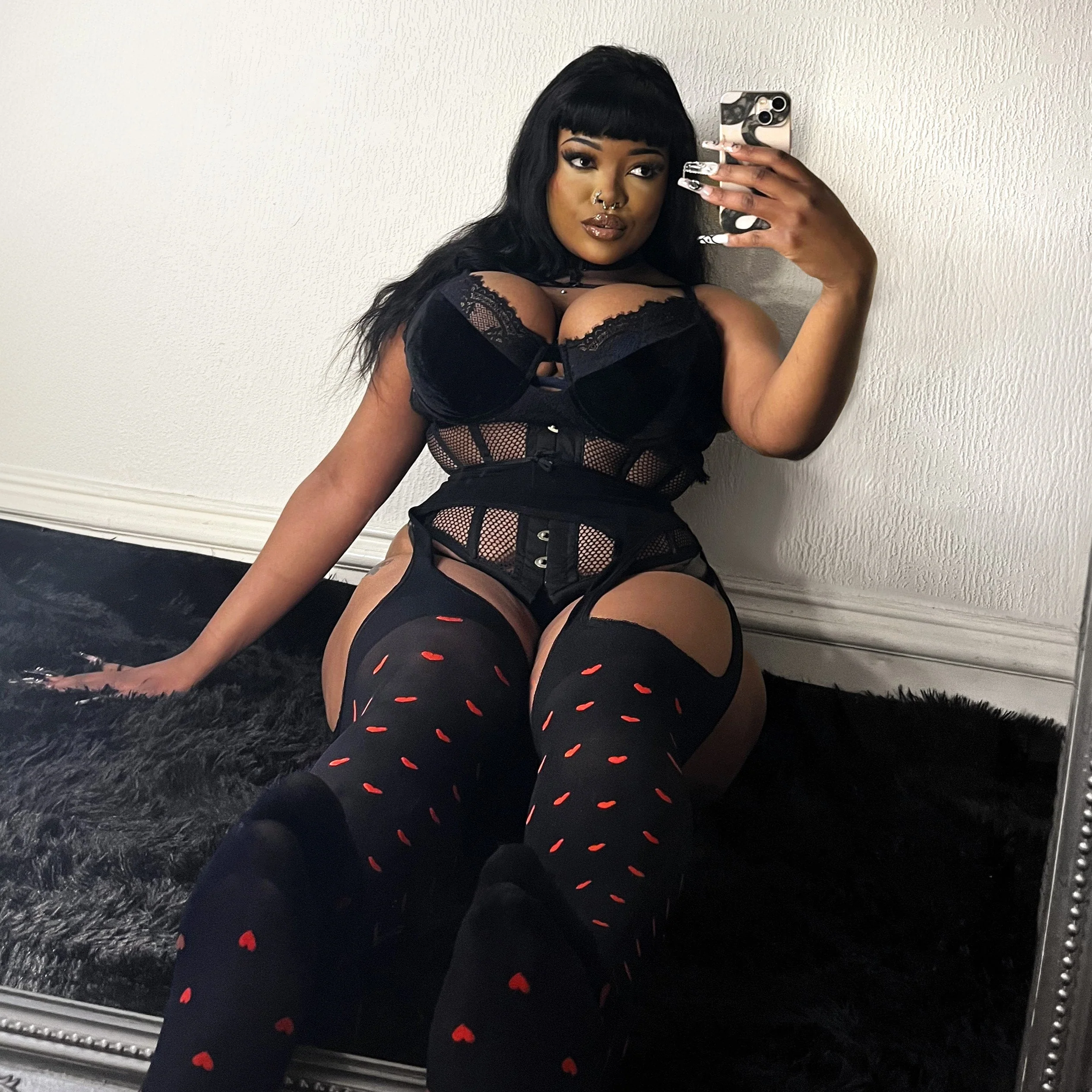 Sheer 30 Den Mock Garter - Love Me - Image 12