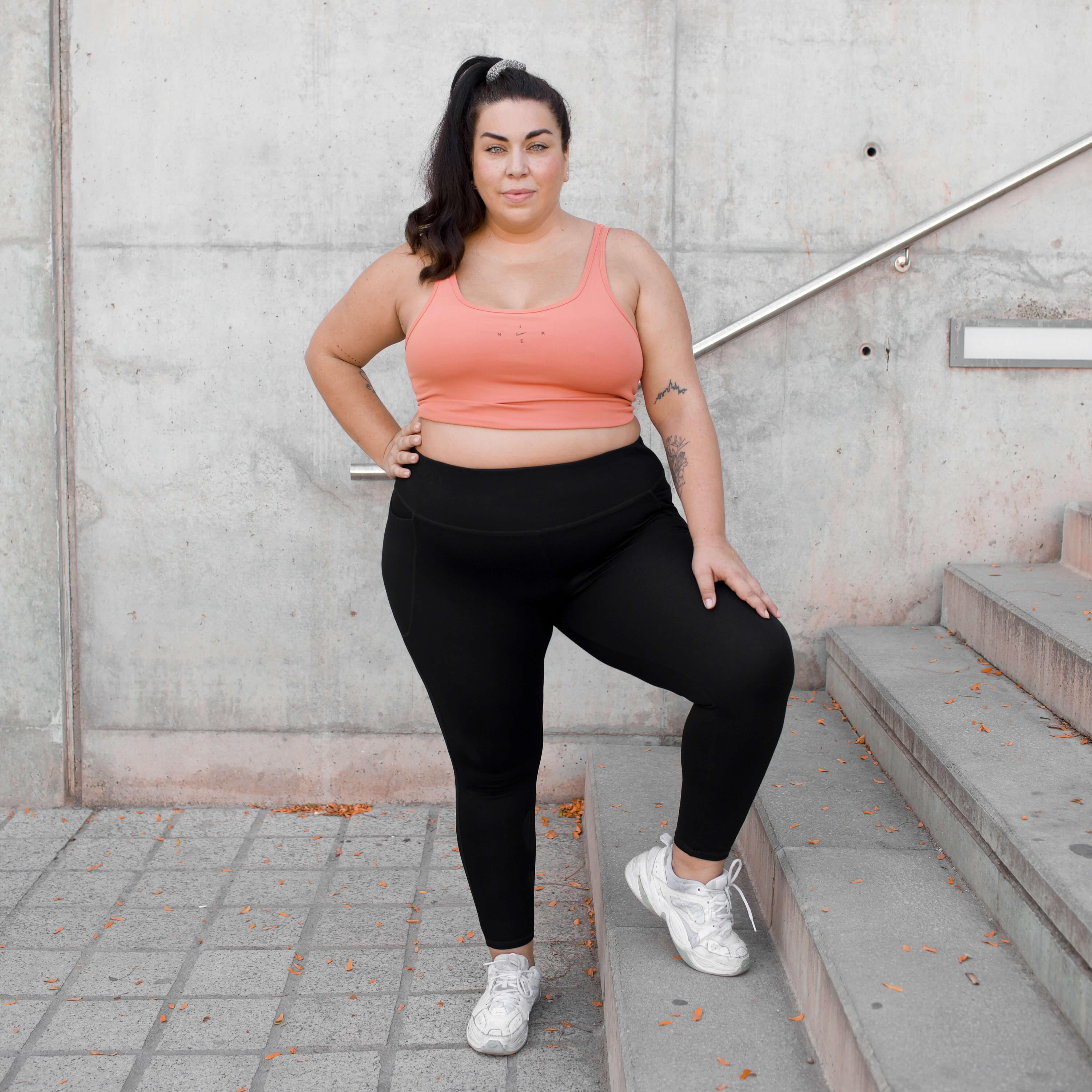 Squat Proof Short Leggings - Black - Image 15