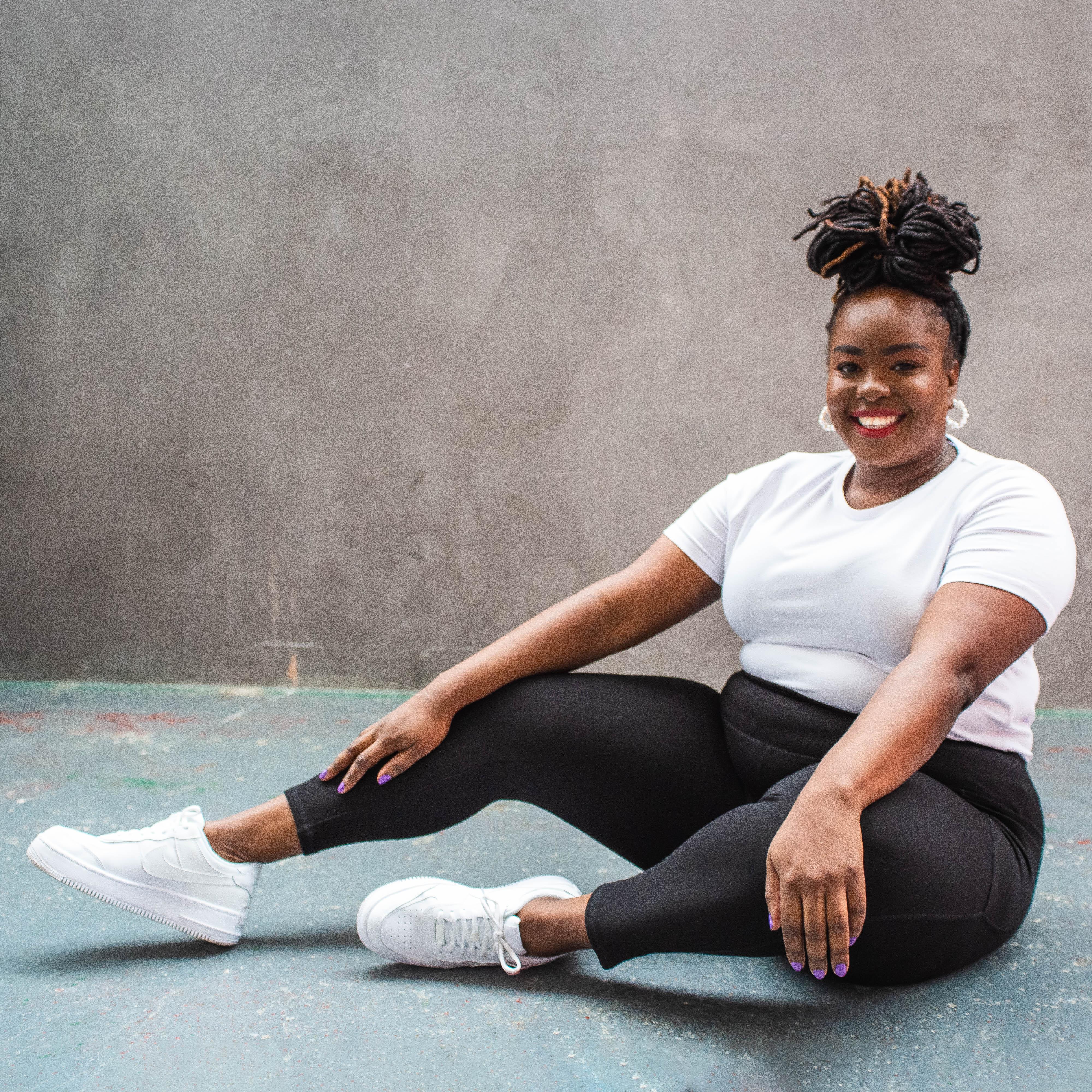 Squat Proof Short Leggings - Black - Image 2