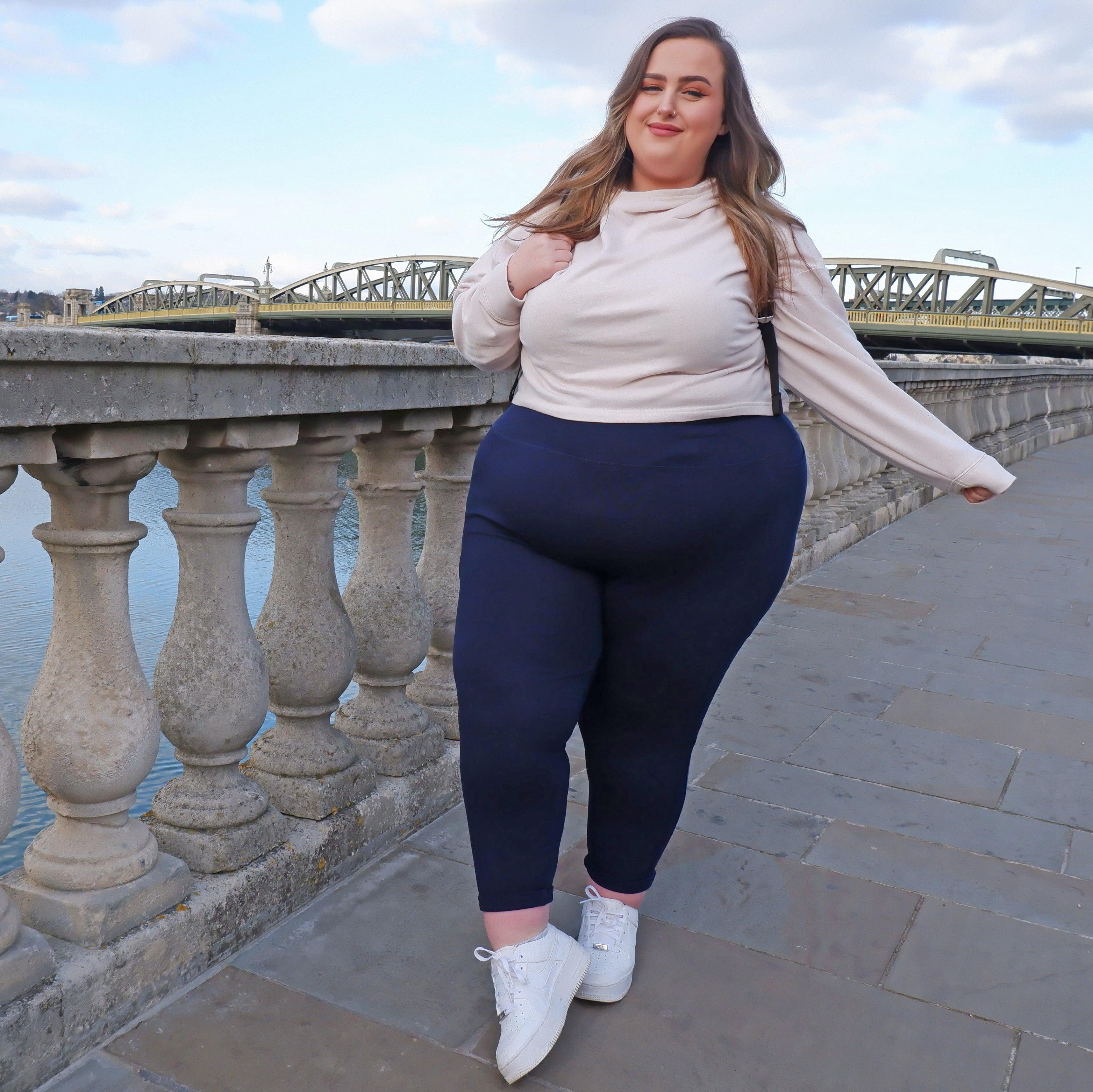 Squat Proof Short Leggings - Navy - Image 2