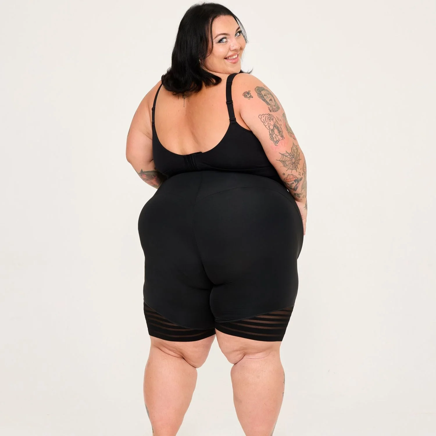 Smoothwear Super High Waist Shorts - Black - Image 10