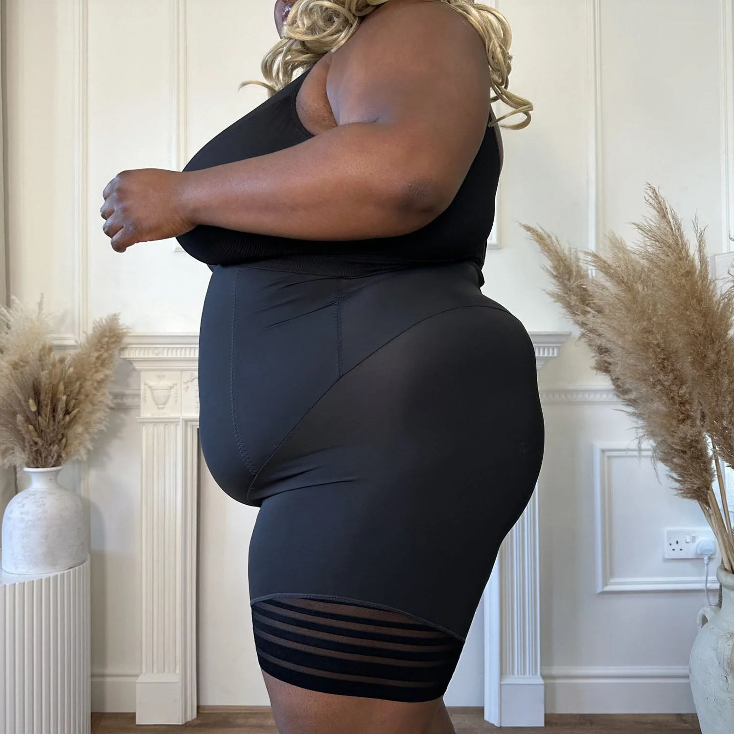 Smoothwear Super High Waist Shorts - Black - Image 13