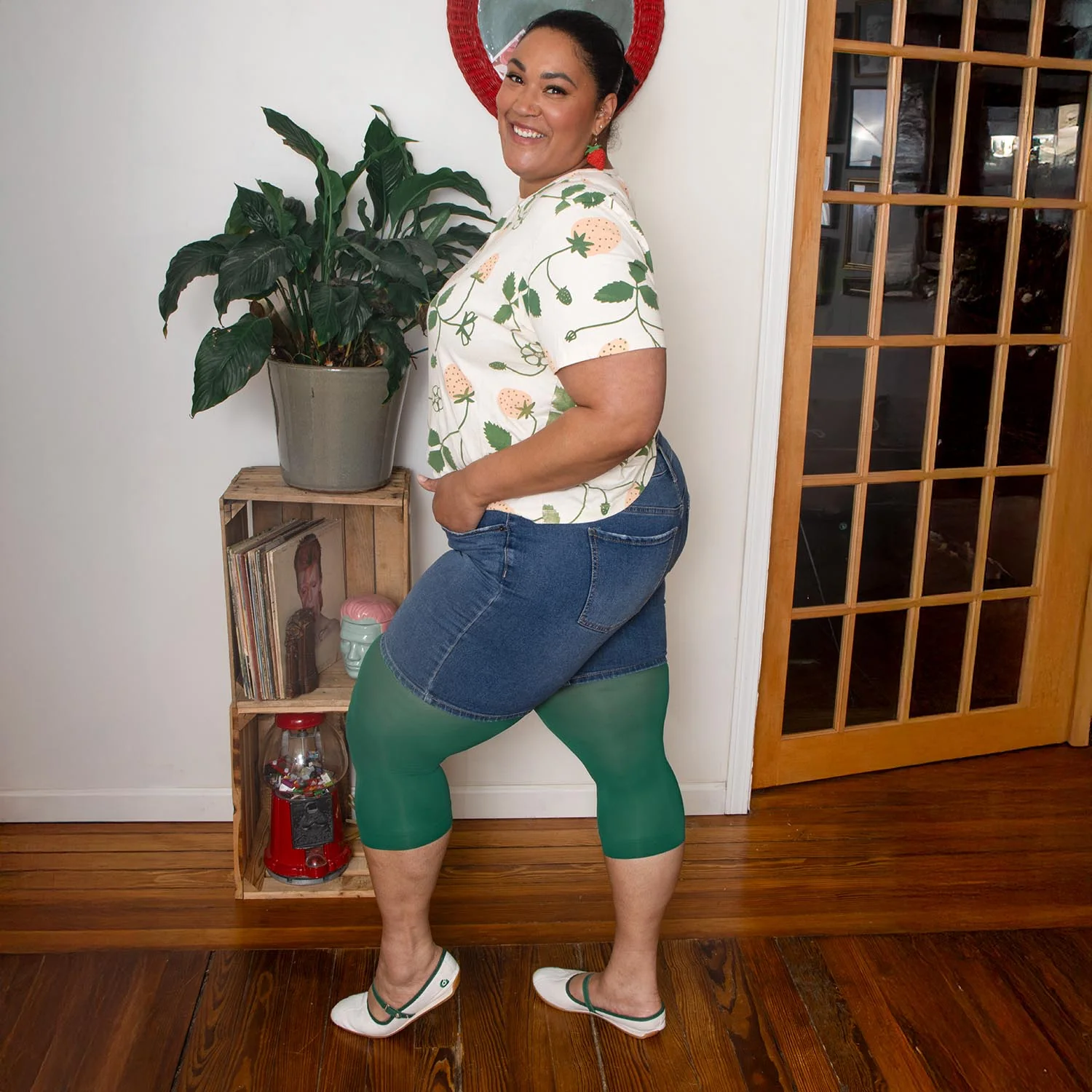 Stay Cool Capri Tights - Foliage - Image 3