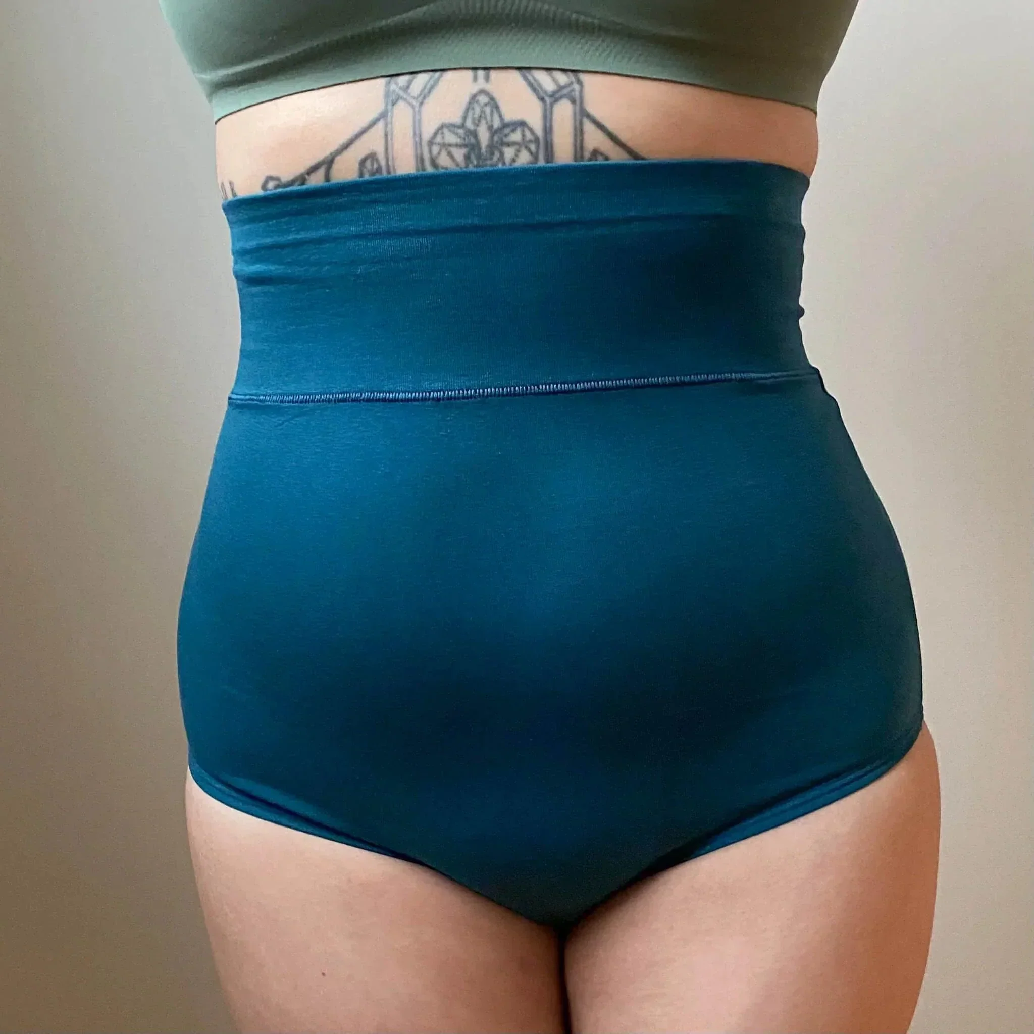 Organic Cotton Super High Waist Knickers - Aurora - Image 10