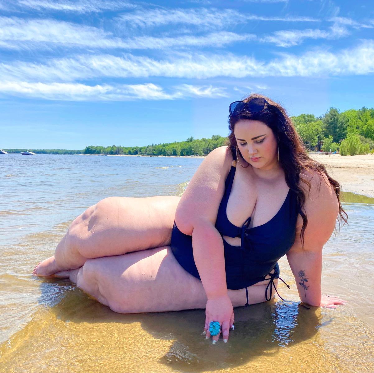 Babe with the Power Swimsuit - Image 6
