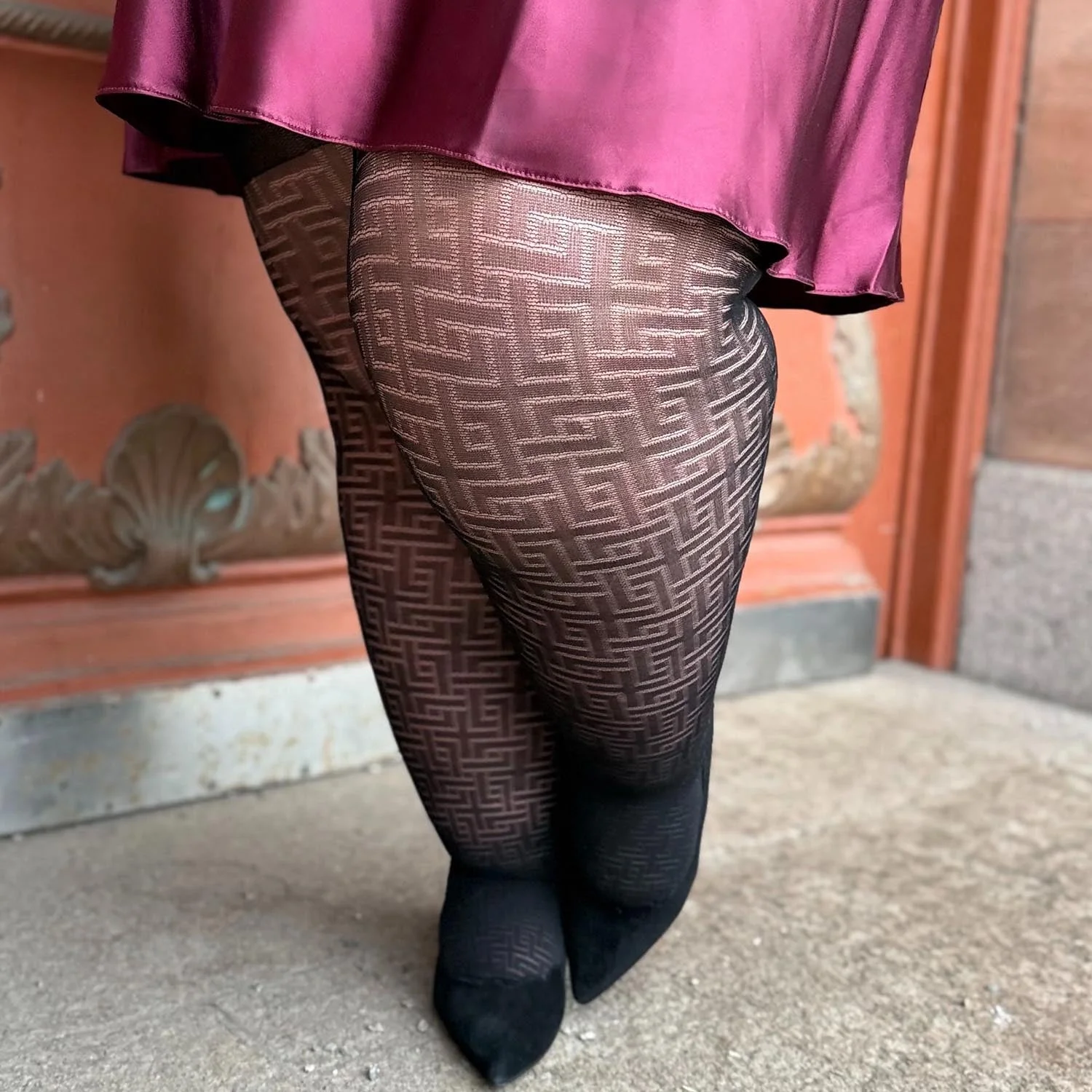 Fishnet Tights - Traditional in Black - Image 10